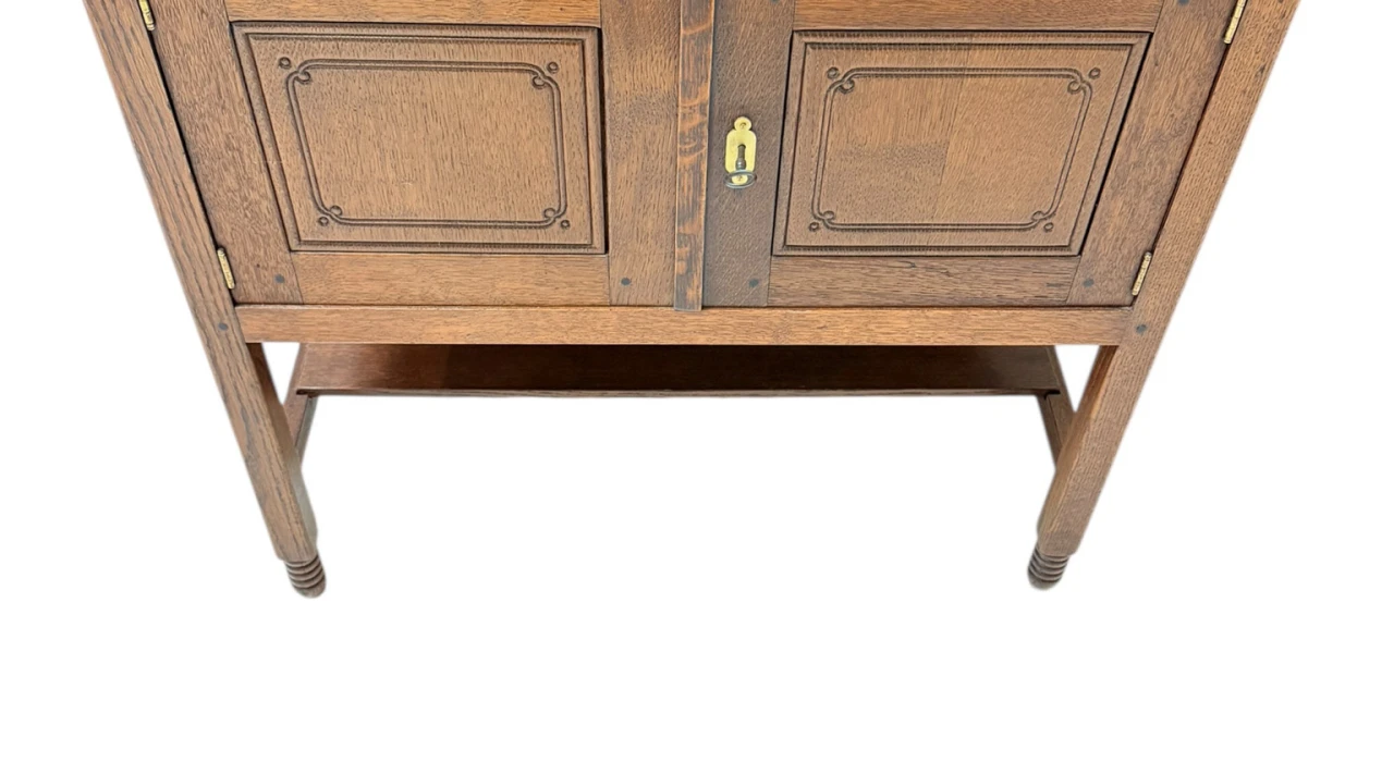 Arts & Crafts Cupboard by Jac. van den Bosch for 't Binnenhuis, 1900s